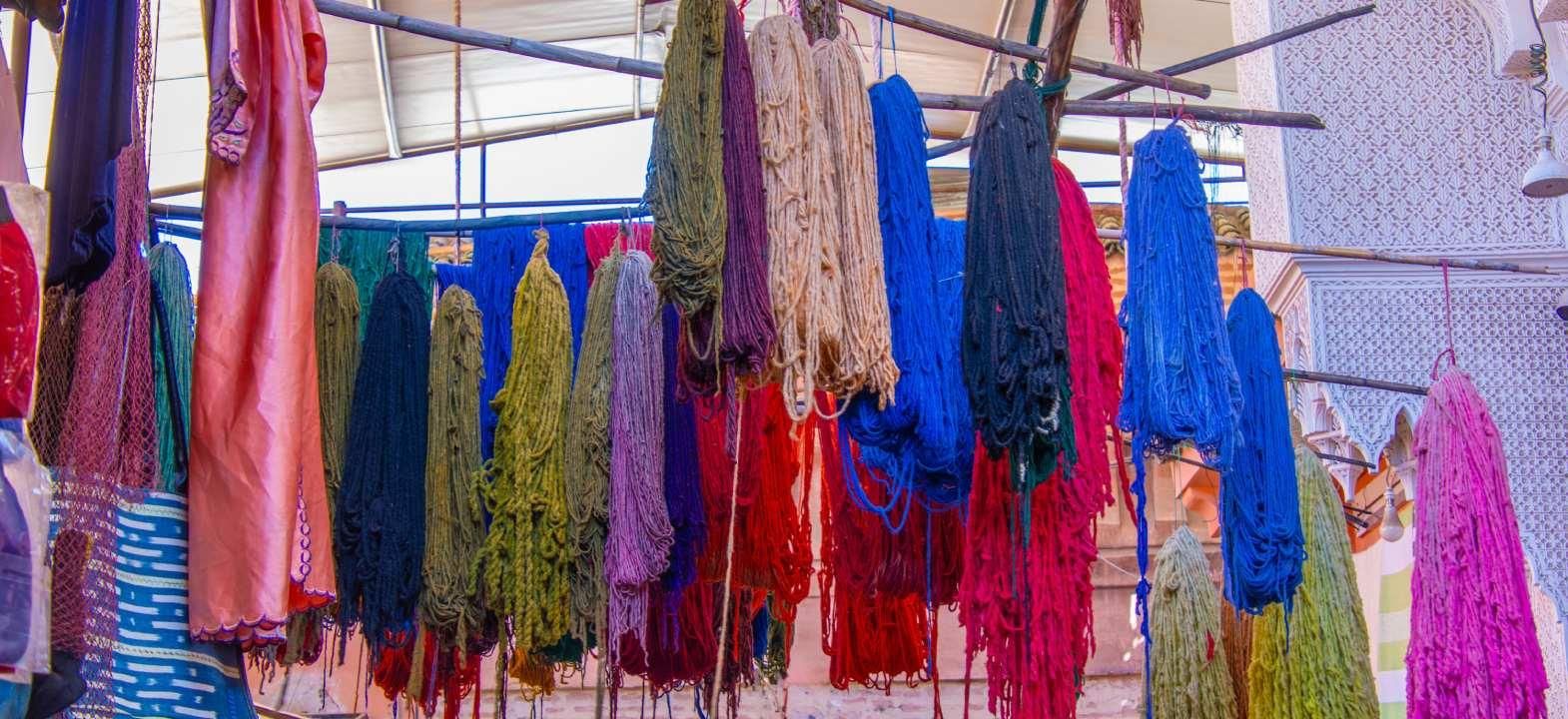 Dyeing fashionable bright blue shades on cellulosic fibres